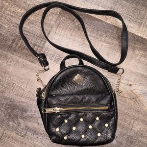 Claire's Black Small Crossbody Bag Gold Hardware Zip Adjustable Edgy Grunge